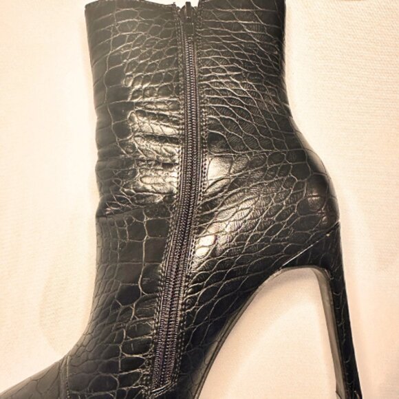 Black Croc-Patterned Booties - Picture 8 of 11